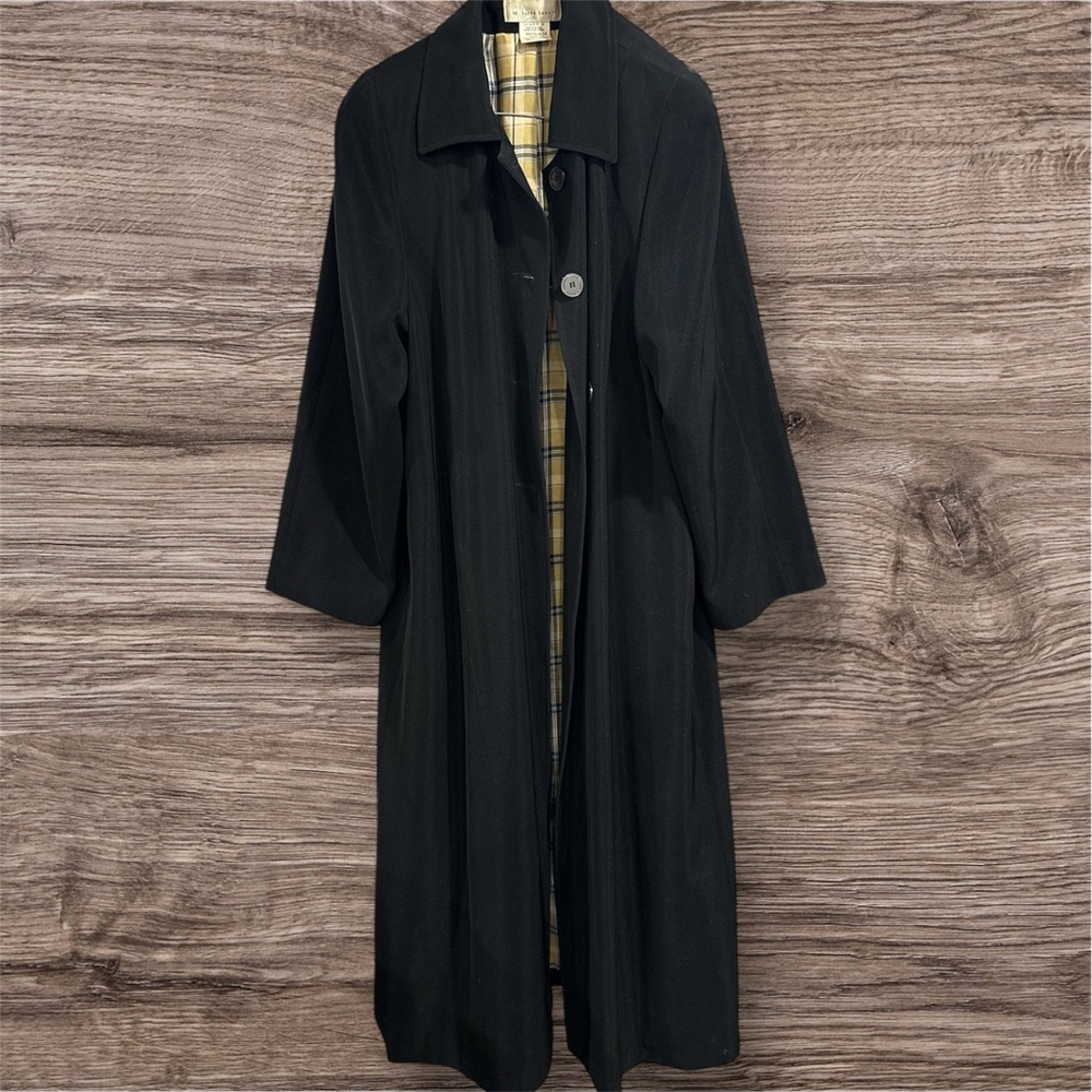 Harve Benard Black Long Coat with Plaid Silk Like Lining Size 14
